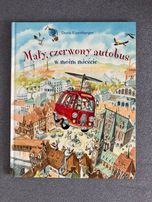 Mały czerwony autobus