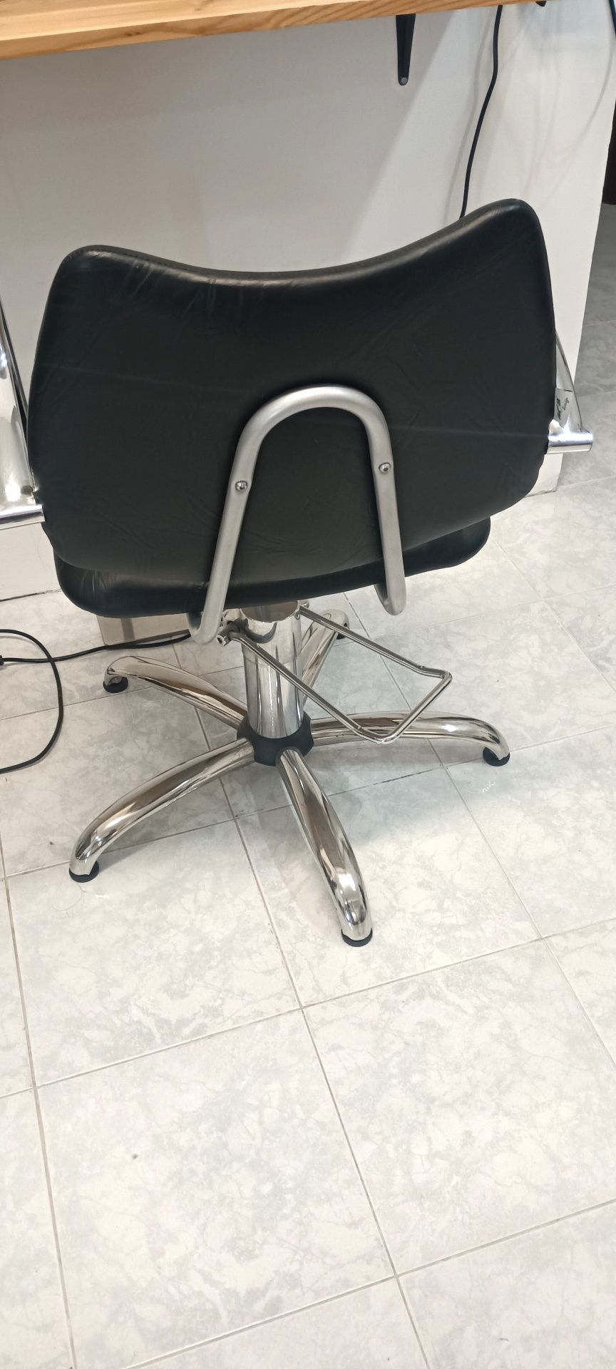 Vendo Mobiliário de Cabeleireiro