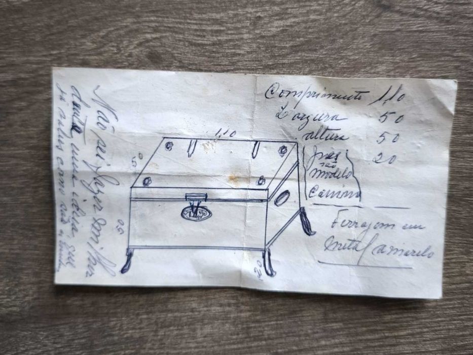 Antigo Conjunto de Ferragens para Arca/Baú