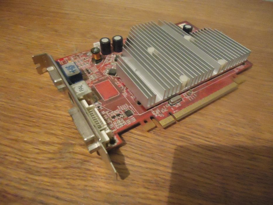 Видеокарта ATI Radeon X1300/256mb/128bit/vga/DDR2(hd.amd.intel.hdmi)