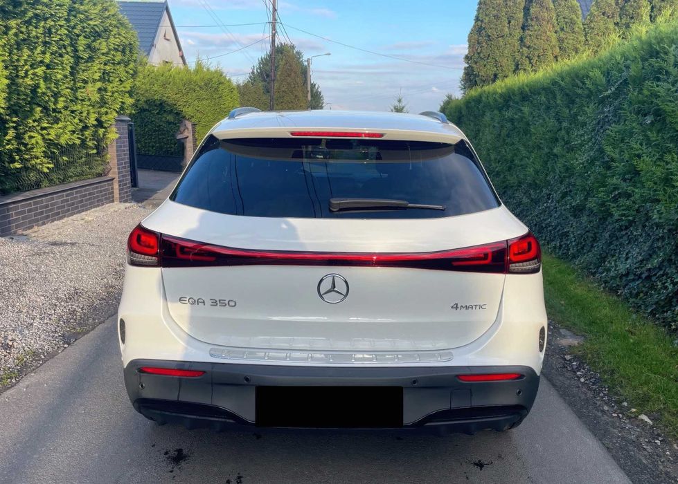 2021 Mercedes-Benz EQA 350 66.5kWh 4-Matic AMG Line
