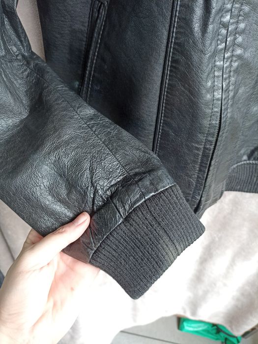 Czarna skóra naturalna kurtka pilotka damska skóra naturalna BikBok M