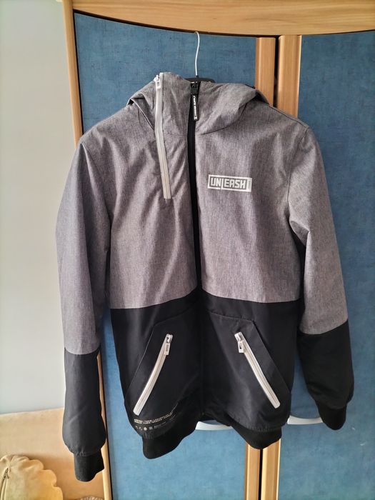 Kurtka Cropp XS .