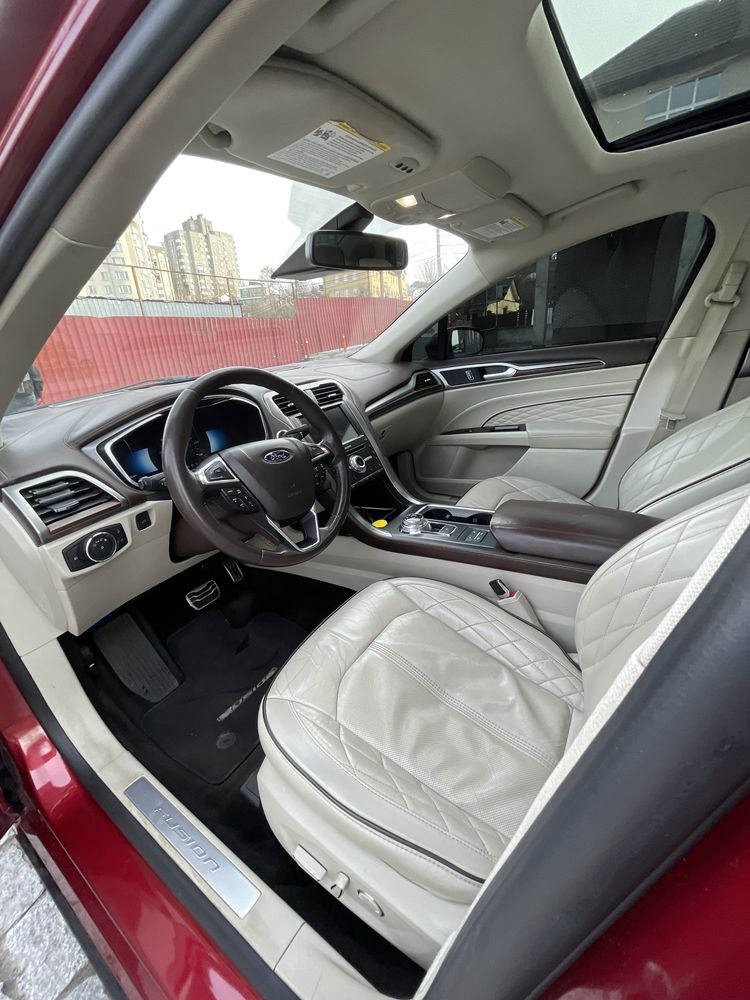 Продам Ford Fusion Platinum Plug-in возможно в рассрочку