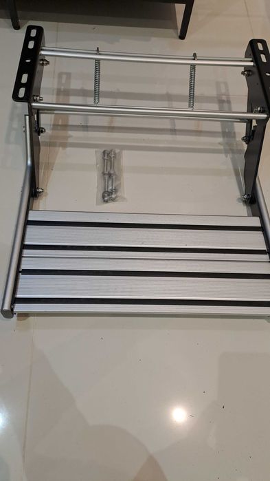 Stopień do kampera lub przyczepy