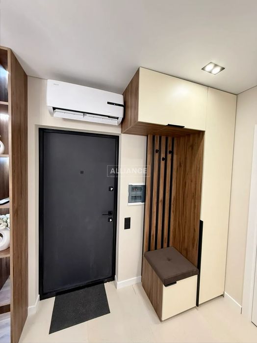 Продам шикарну 1к квартиру в зданому ЖК і/о опалення