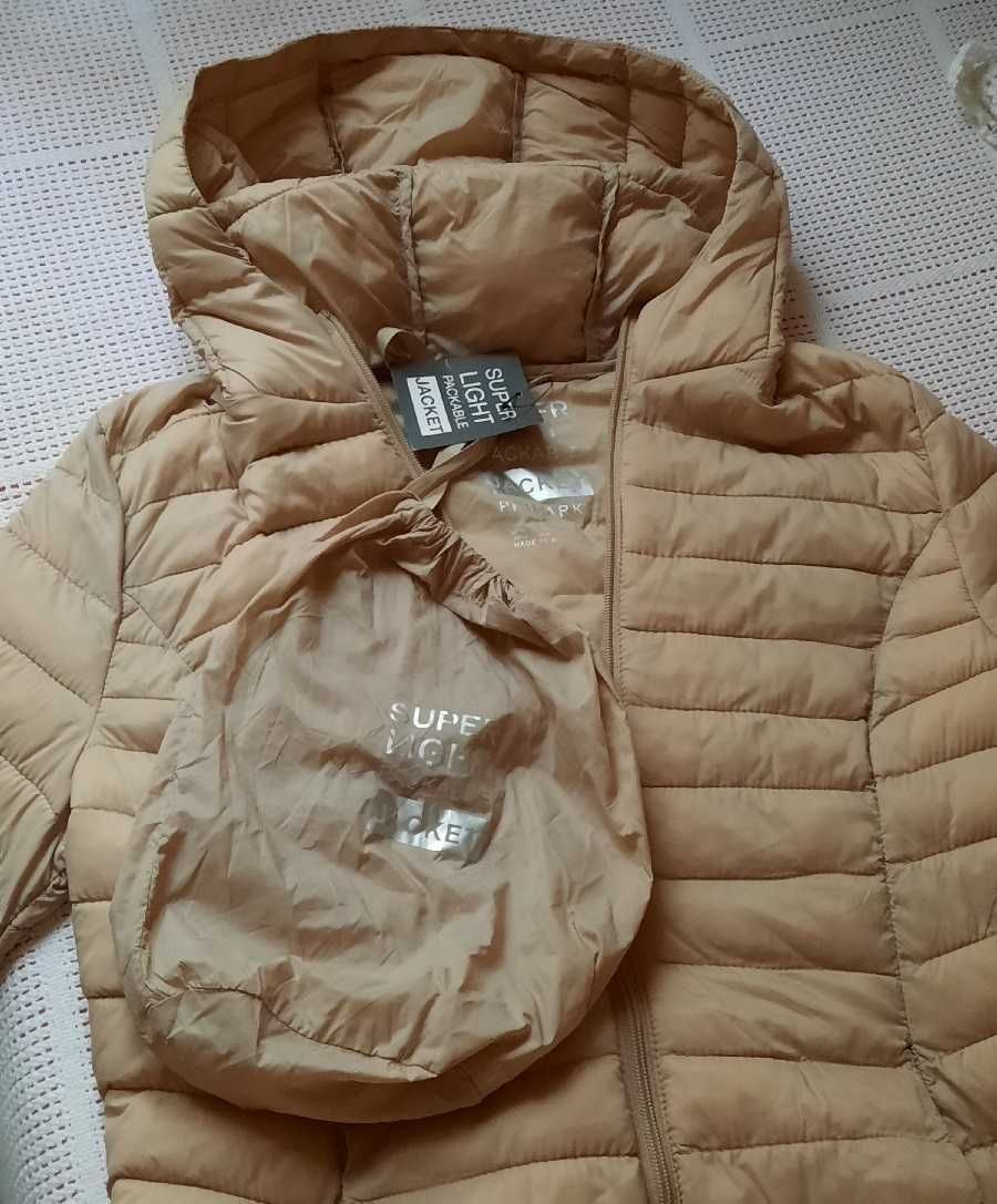 Primark nowy lekki pikowany puchowy płaszcz kurtka z kapturem beż S