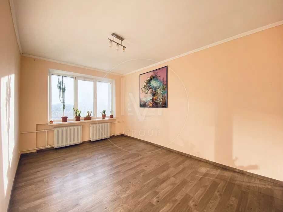 Продам 4 кімнатну квартиру Старонаводницька вул., 8Б, Печерський р-н