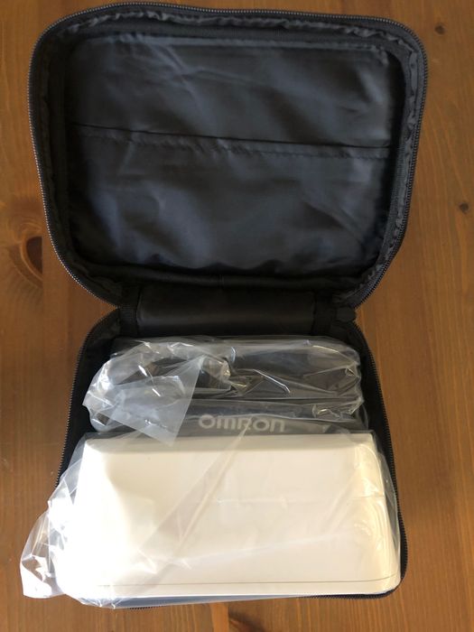 ZESTAW! Ciśnieniomierz OMRON M6 Comfort Afib + Zasilacz