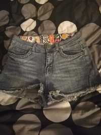 Krótkie spodenki jeansowe S