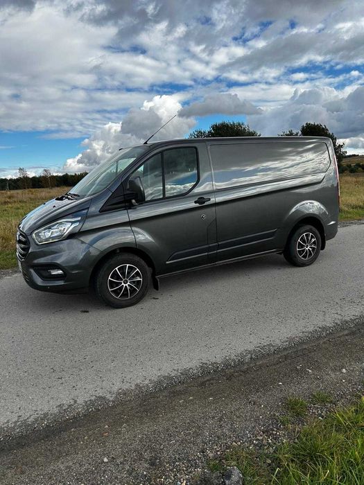 Wypożyczalnia Wynajem busów dostawczych Ford Transit Auto Dostawcze