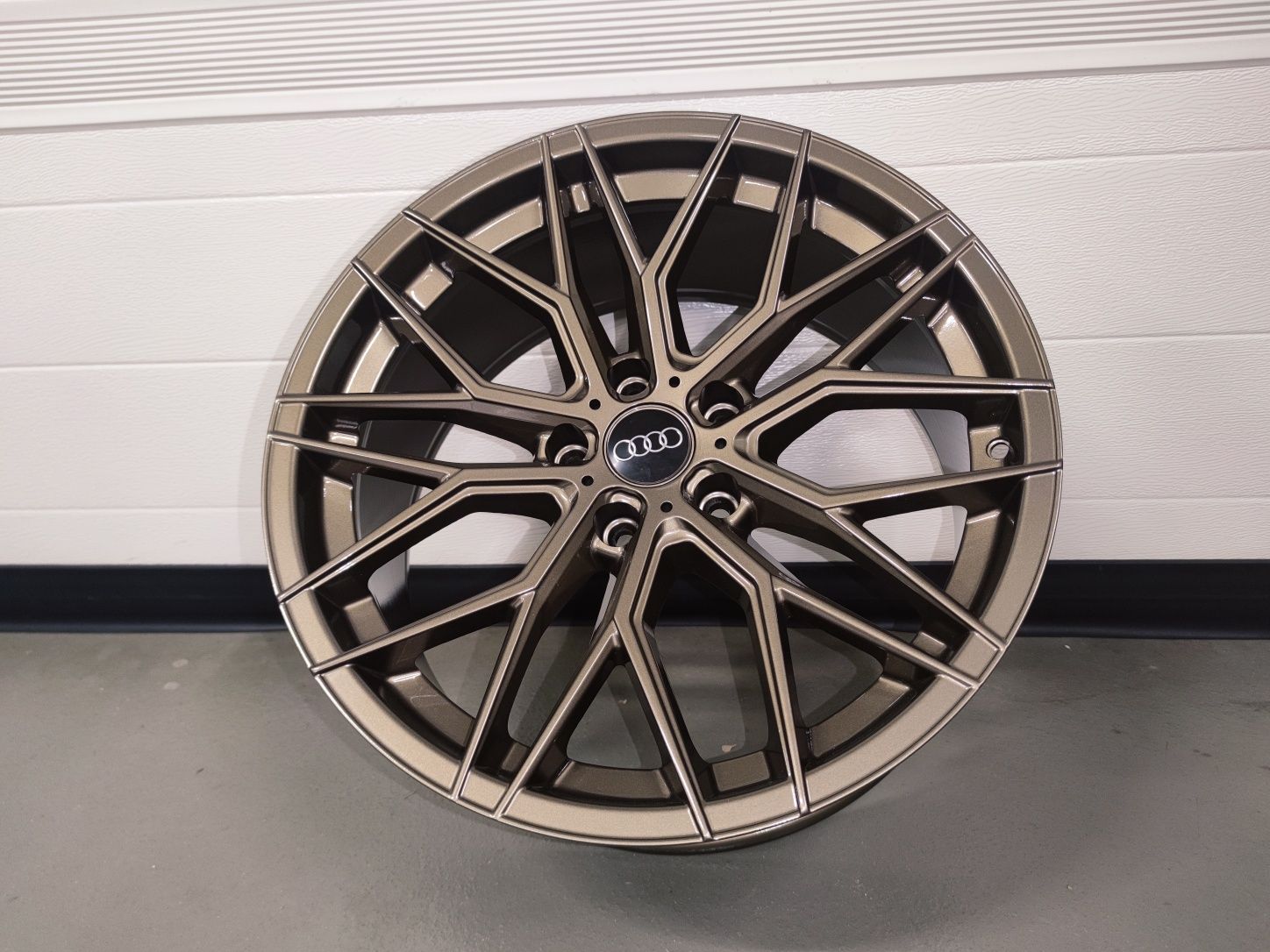 Felgi Arceo Valencia 19 "5x112 Audi Volkswagen Glossy Bronze