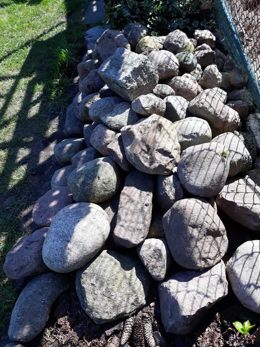 Kamienie polne na skalniaki