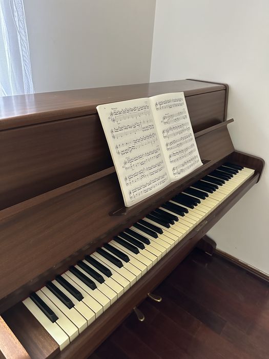 Pianino Nordiska Pianofabriken