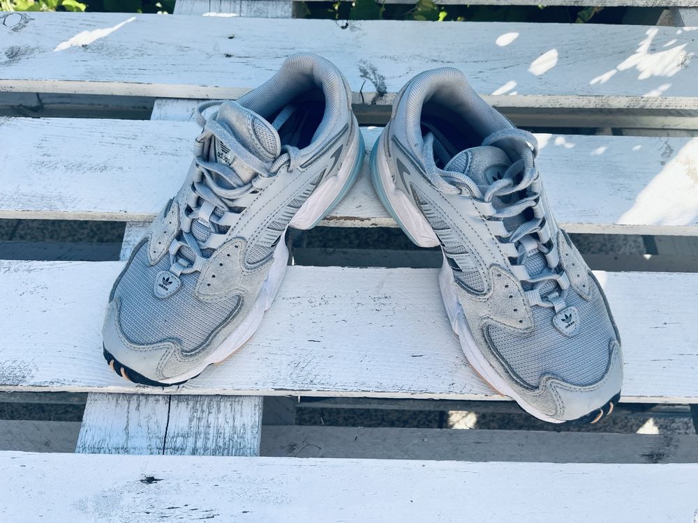 Adidas Falcon de Mulher