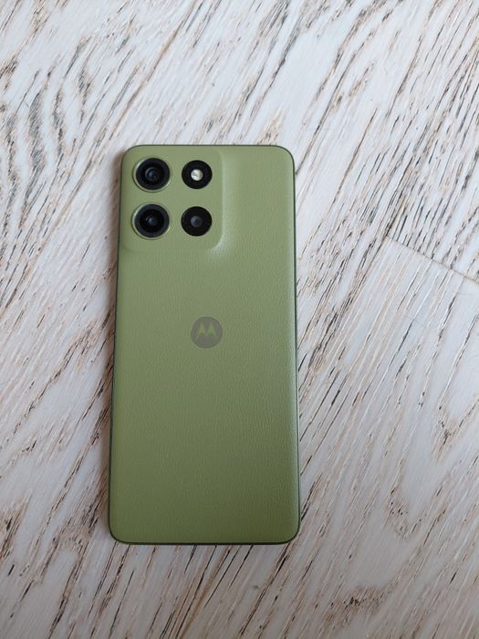 Motorola moto g15 Power – 8 GB RAM, jak nowa, tydzień używana