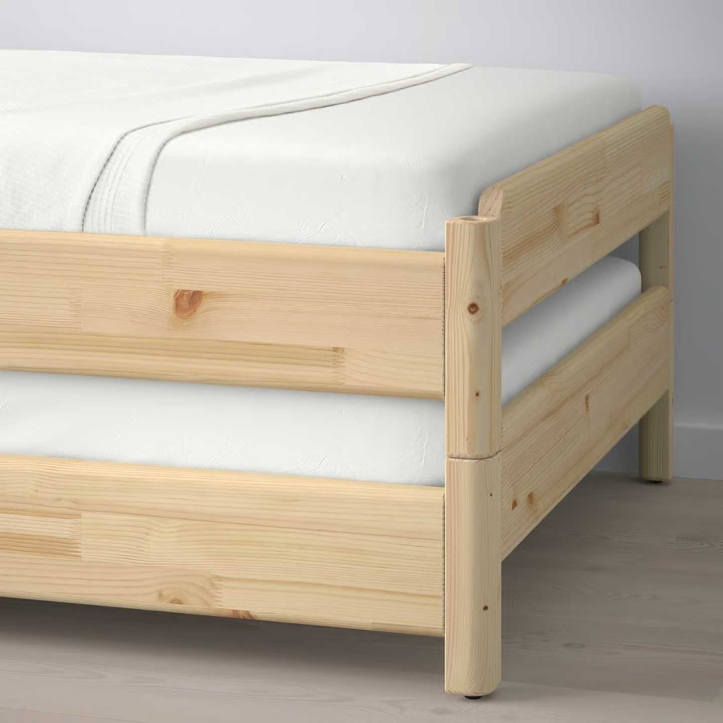 Cama empilhavel com dois colchões - 100€ para retirada hoje.