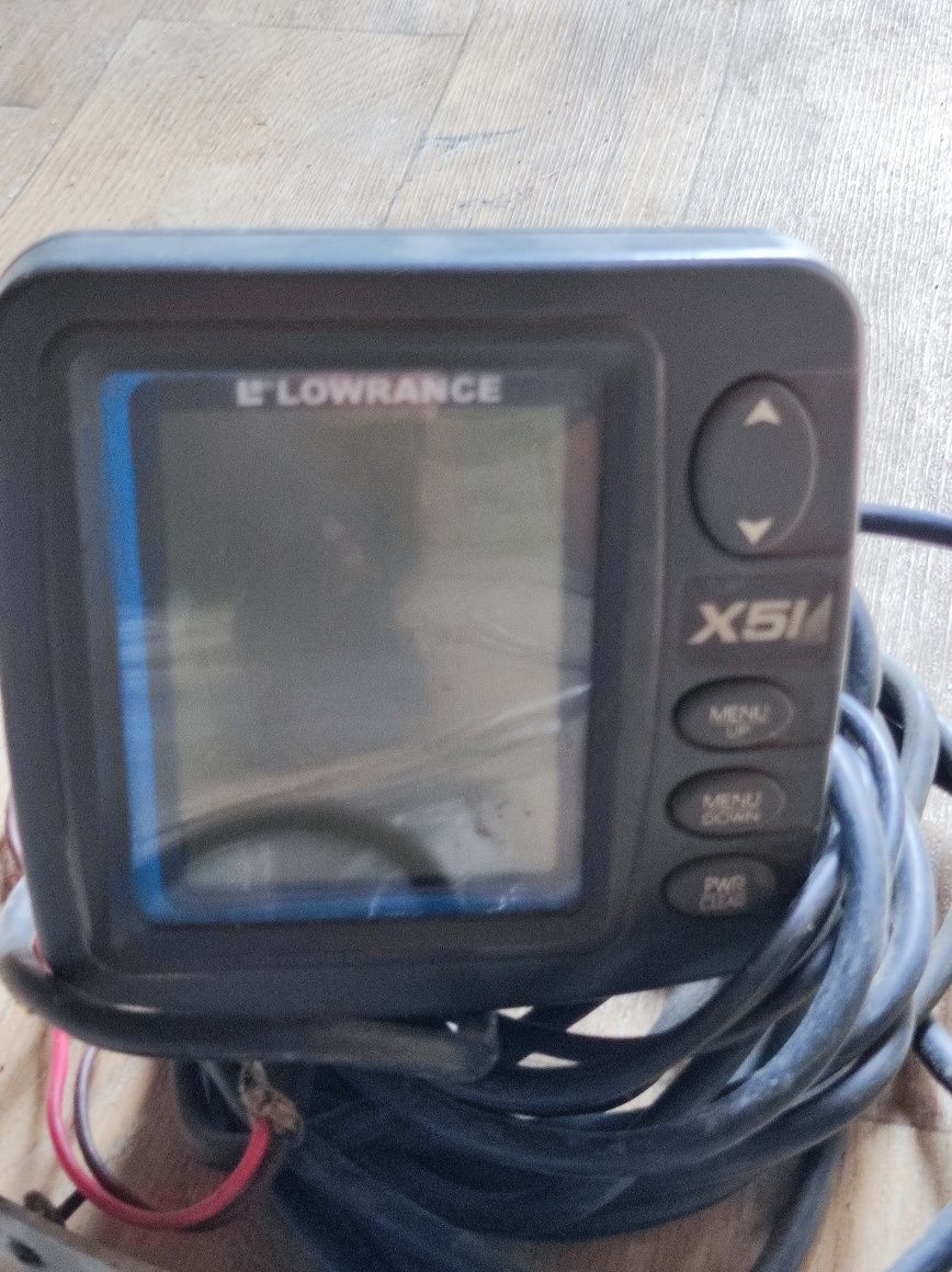 Эхолот Lowrance X51