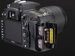 Nikon D7000 как новый !