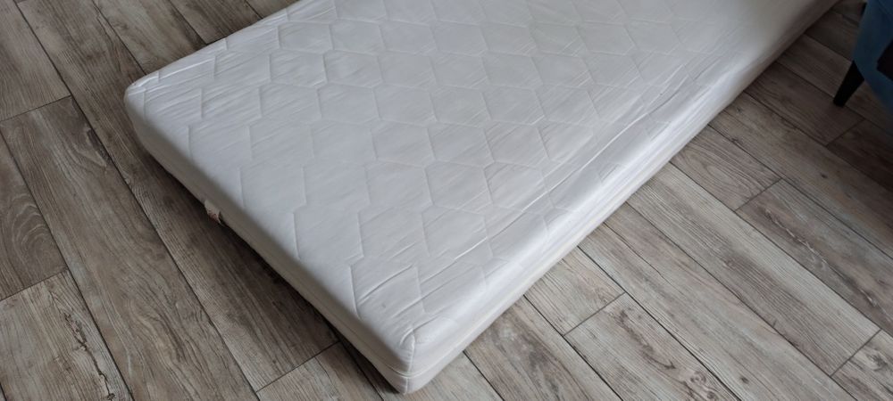 Materac sprężynowy 180x80x15 cm