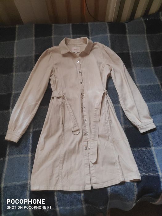 Продам джинцове плаття колір бежевий