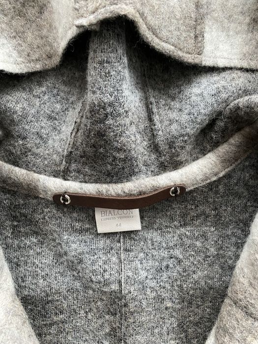 Damski płaszcz Bialcon rozmiar 44