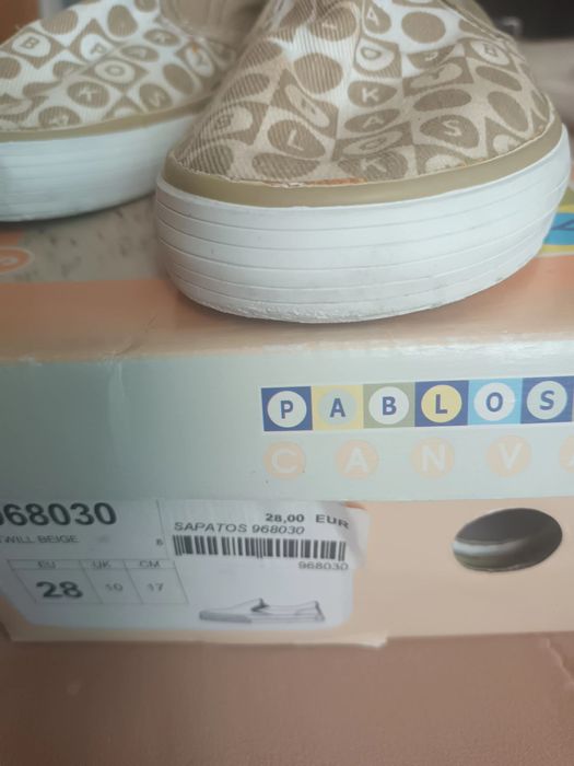 Sapatilhas de tecido para criança