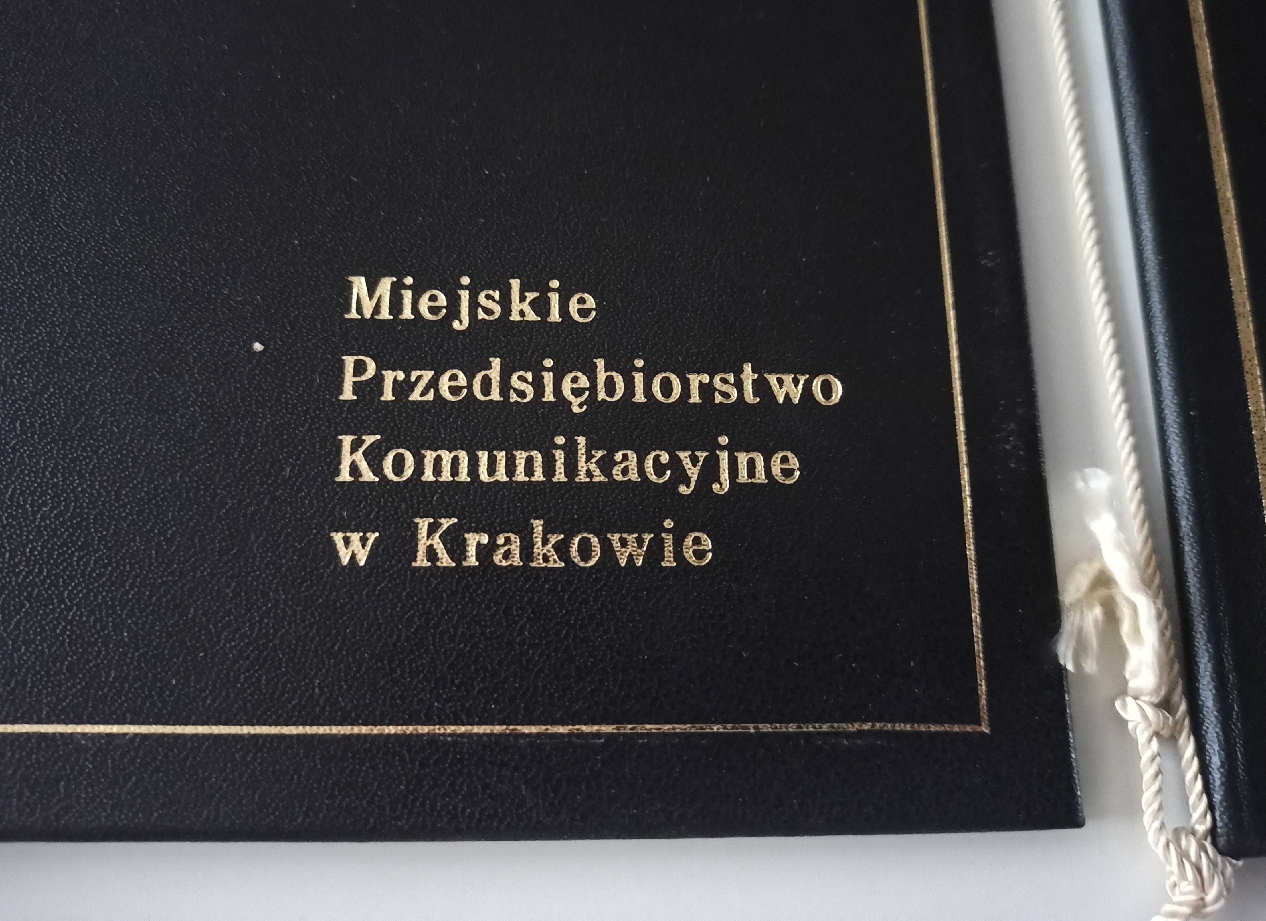 skóropodobna okładka na dyplom MPK Kraków lata 80-te A5 9 sztuk