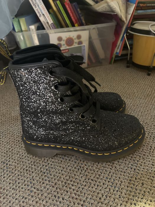 Черевики Dr. Martens, на дівчинку 36р., нові