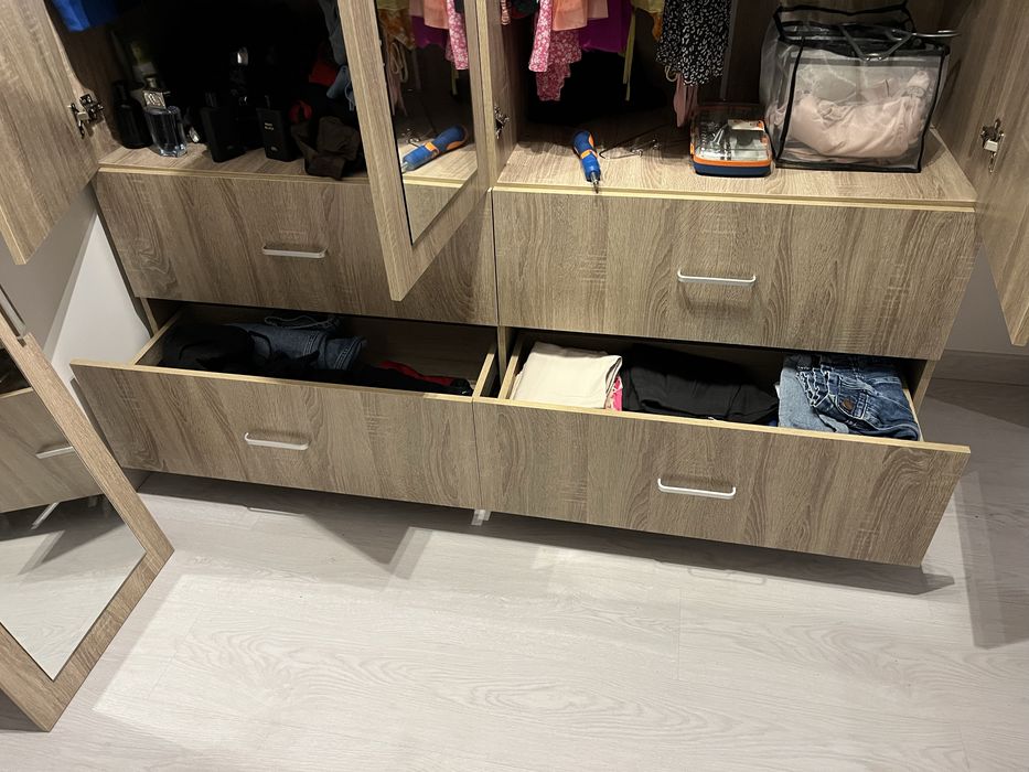 Guarda roupa 4 portas