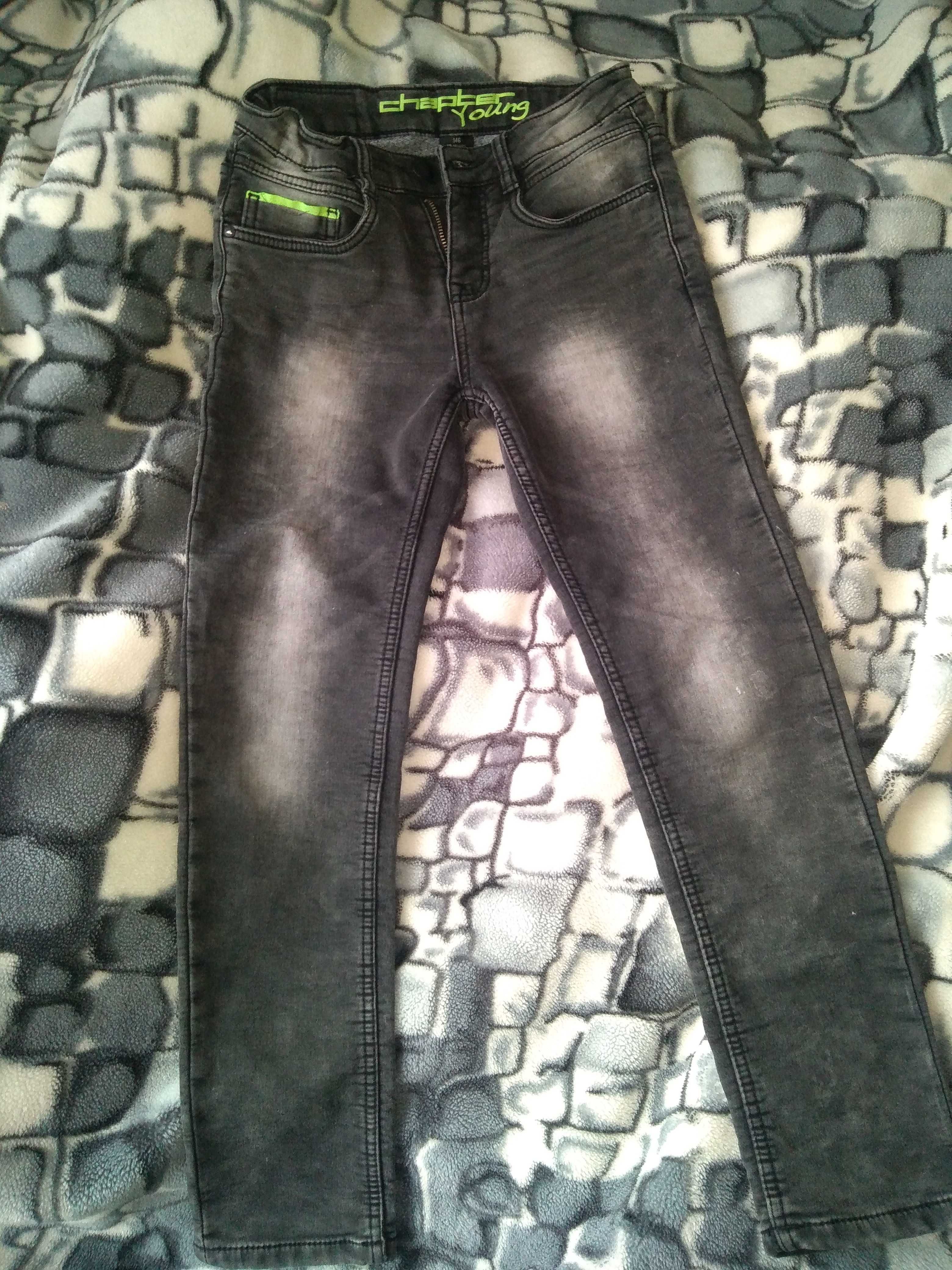 Spodnie jeansowe ocieplane 146 chłopięce