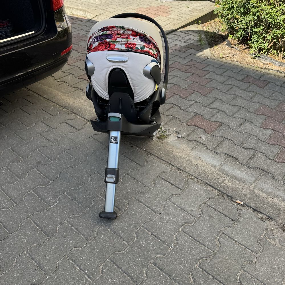 Fotelik Cybex Cloud T i-Size + Base T