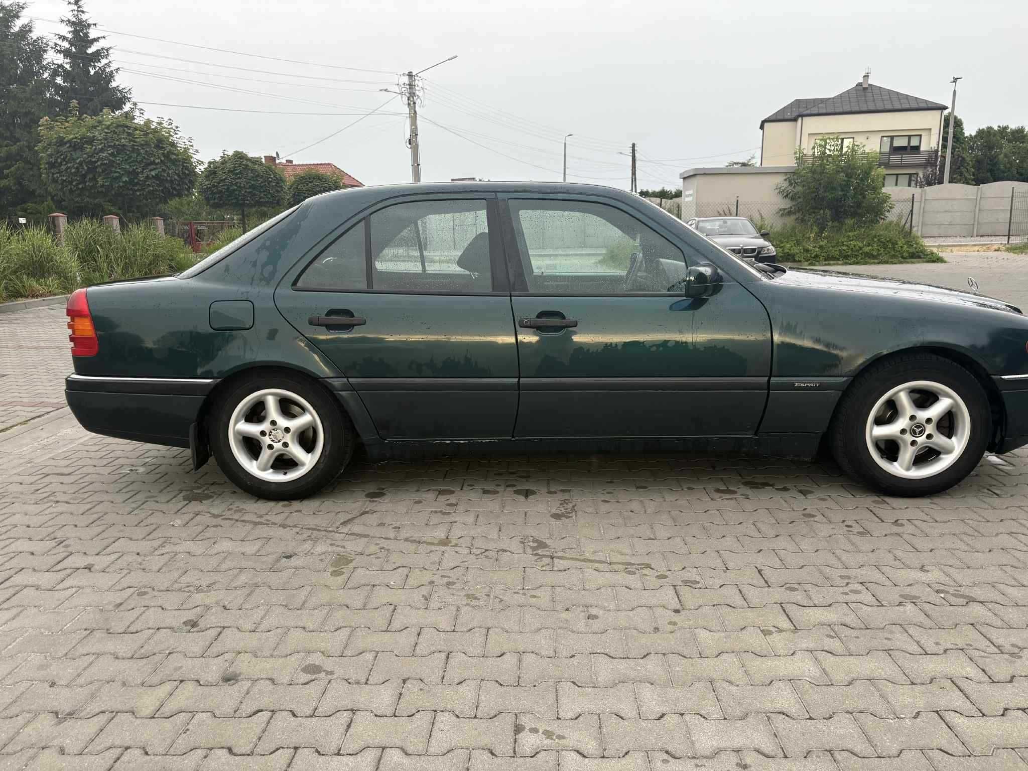 Mercedes-Benz  C250D,  W202,  ESPRIT