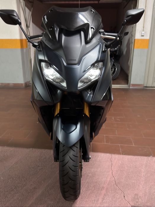 Tmax 560 Tech Max Akaprovic