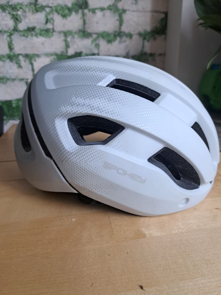 Kask rowerowy Spokey Pointer SPEED
