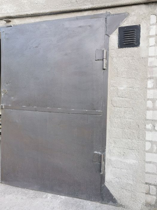 Капитальный гараж в гаражном кооперативе Антей-2, рынок Бахчисарай