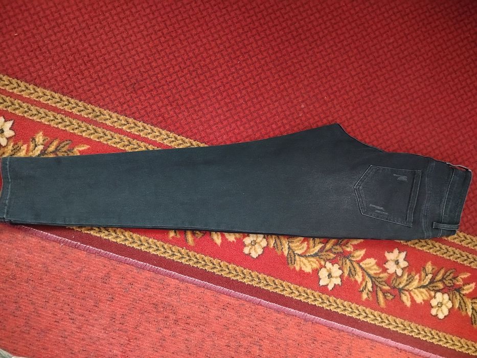 Джинси чорні класичні