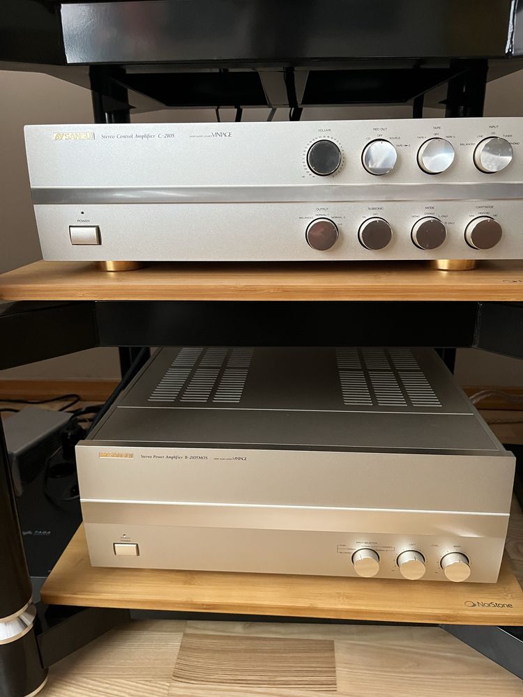 SANSUI B-2105 Mos wzmacniacz i SANSUI C-2105 przedwzmac mocy .Piękny