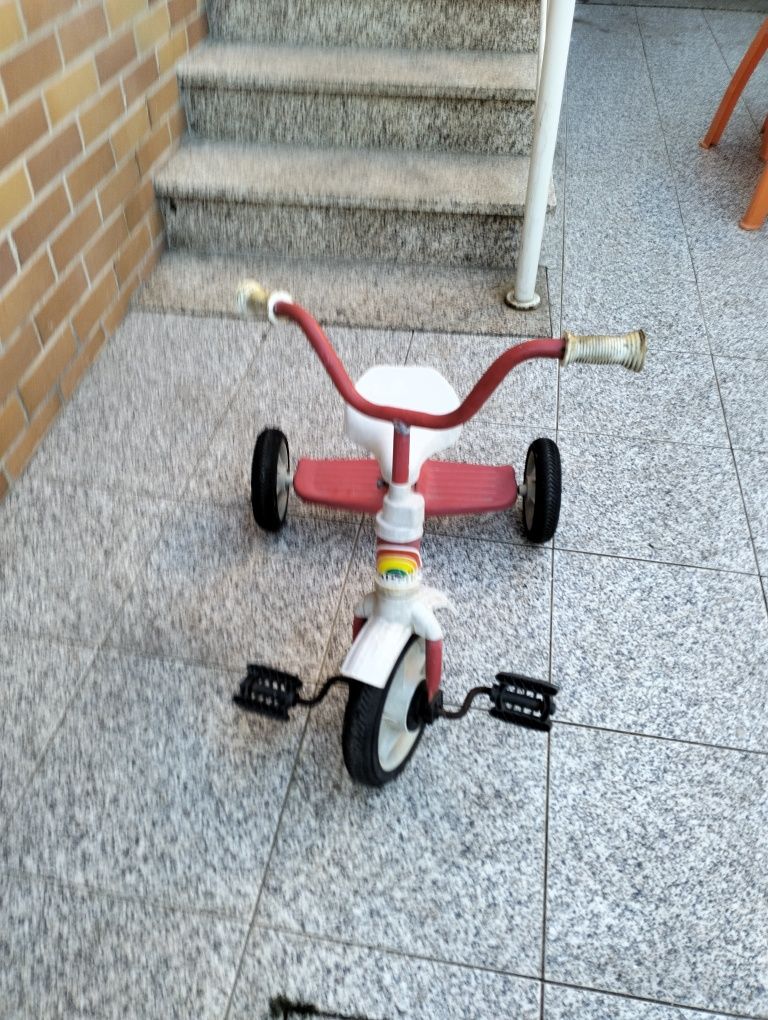 Triciclo  em bom estado