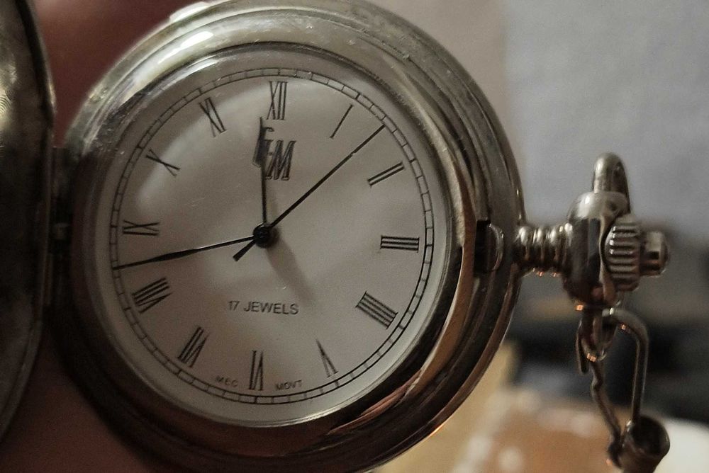 Stary zegarek kieszonkowy