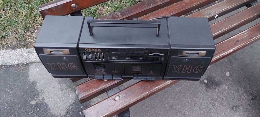 Музыкальный центр все 3штучки  есть в наличии,