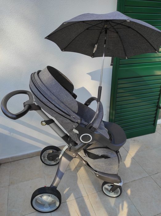 Conjunto carrinho, cadeira, ovinho e acessórios Stokke