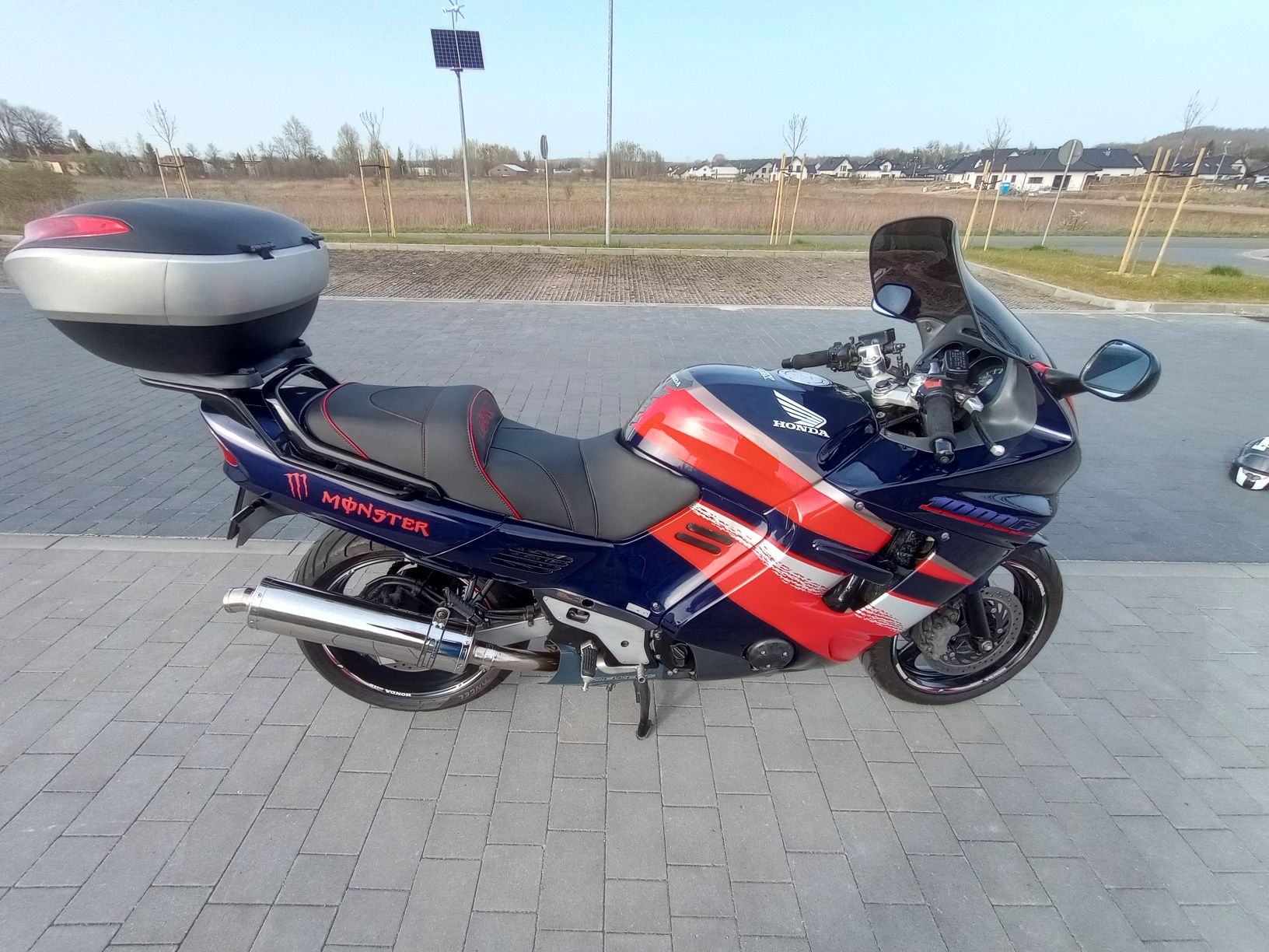 Honda CBR 1000f.