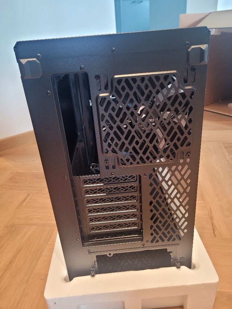 Obudowa Fractal Design Meshify 2 Lite TG Light Tint z oknem. NOWA!