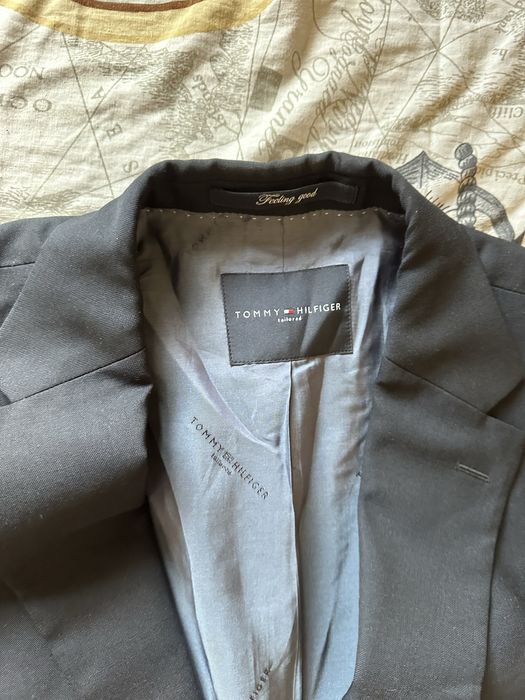 Деловой костюм Tommy Hilfiger