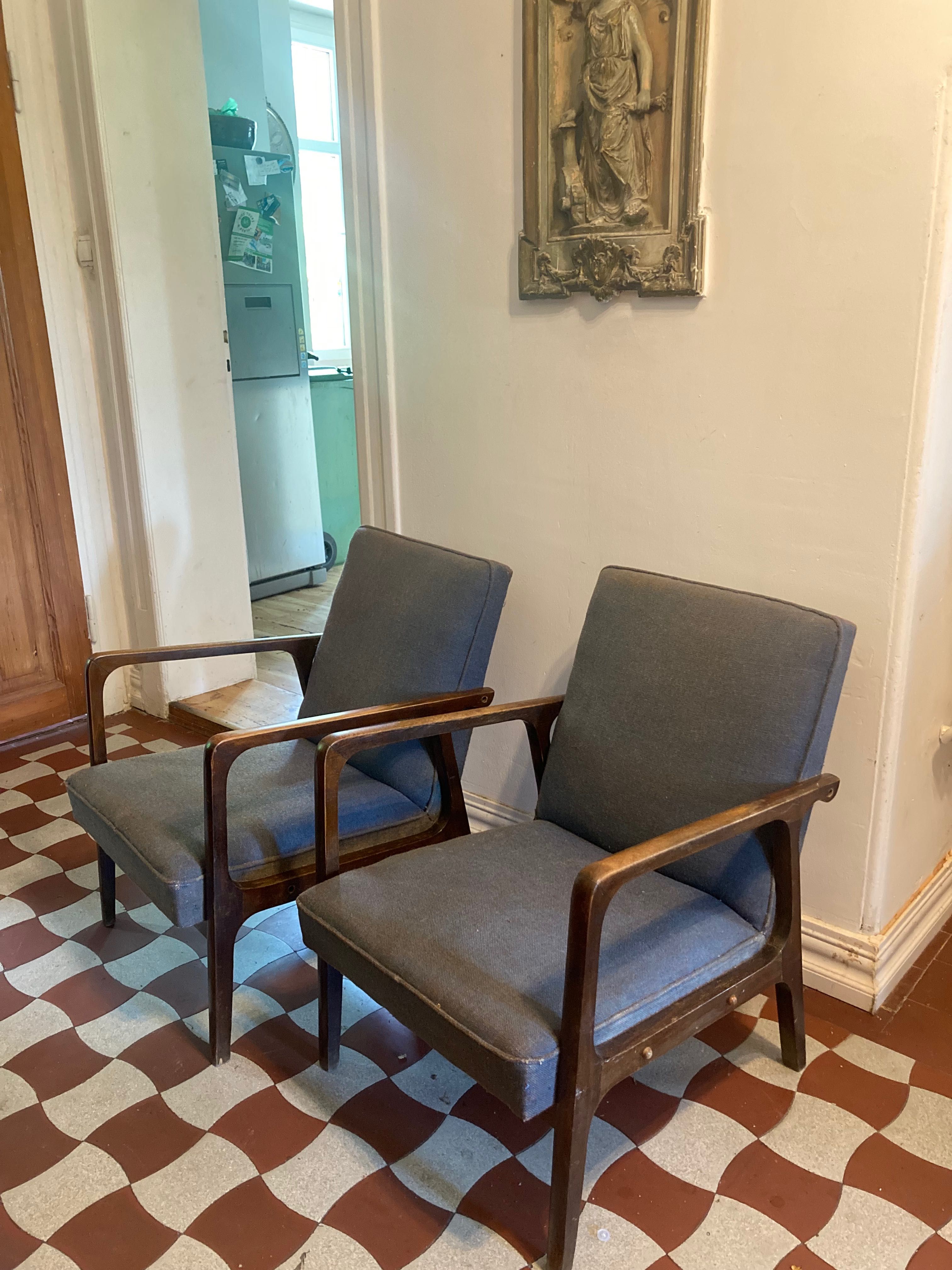 Dwa wspaniałe fotele salonowe, produkcji Bydgoskiej Fabryki Mebli