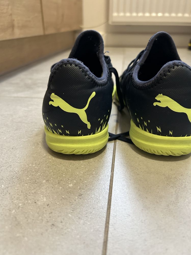 Halówki Puma r. 37