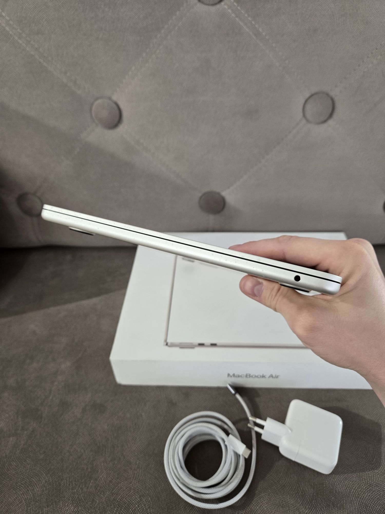 MacBook air 13 m3 256 Starlight Open box