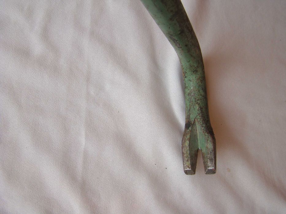 Молотки, гвоздодер, коловорот