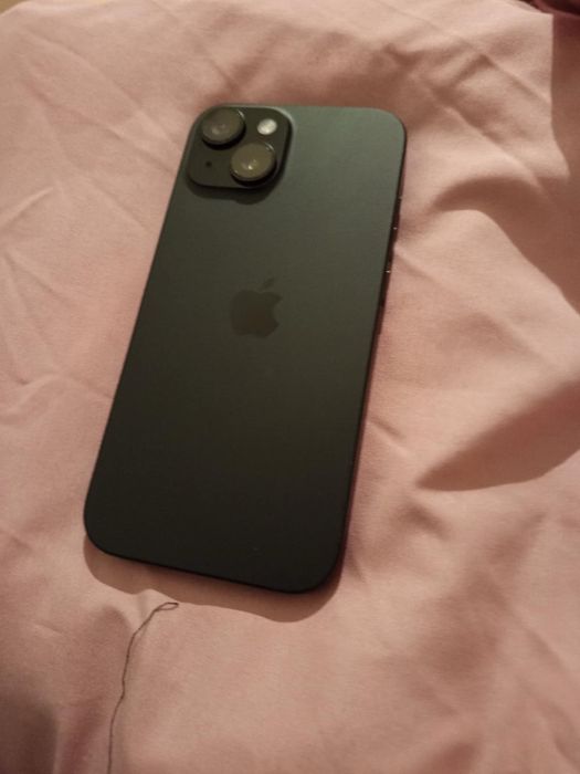 Sprzedam Iphone 15 w idealnym stanie
